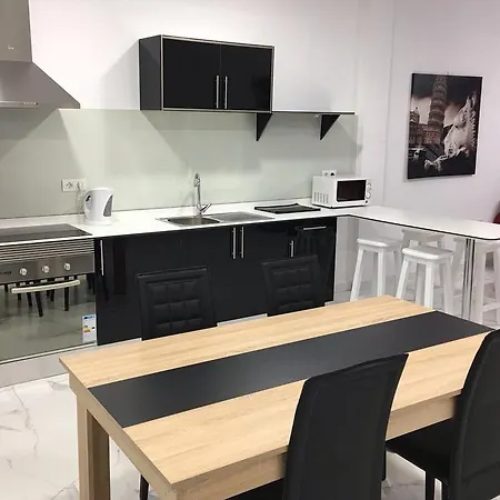 Modern With Terrace Lejlighed *